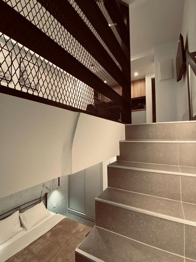 Small Meisonette Near The Metro Vipgreece Atenas Exterior foto